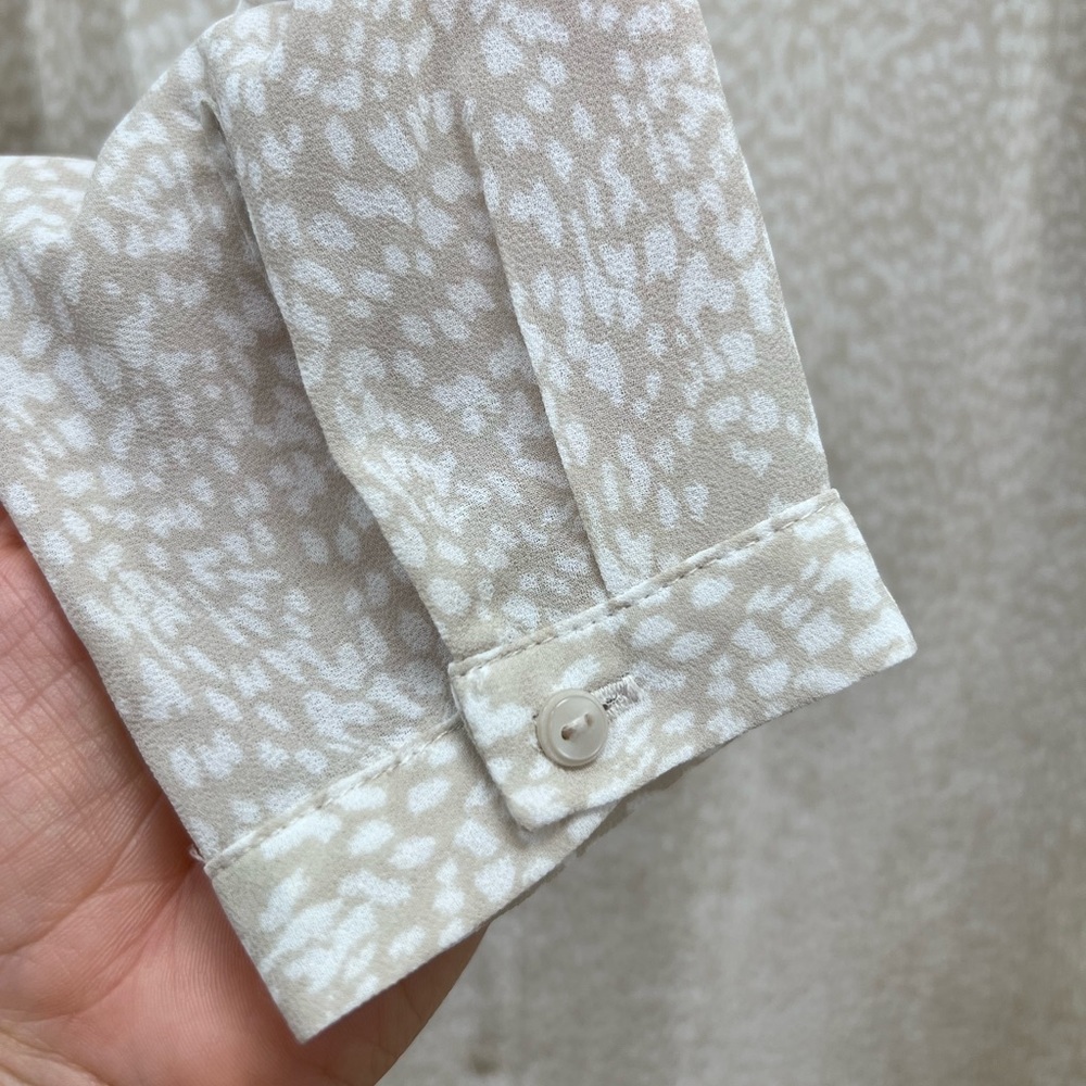 H&M Sheer Cream/White Buttoned Long Sleeve Blouse - Picture 3 of 4